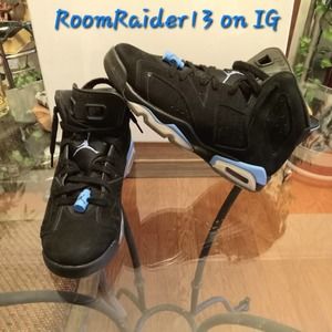 Size 6y - Jordan 6 Retro Tar Heels, UNC 2017 Black - 384665 006 Shoes